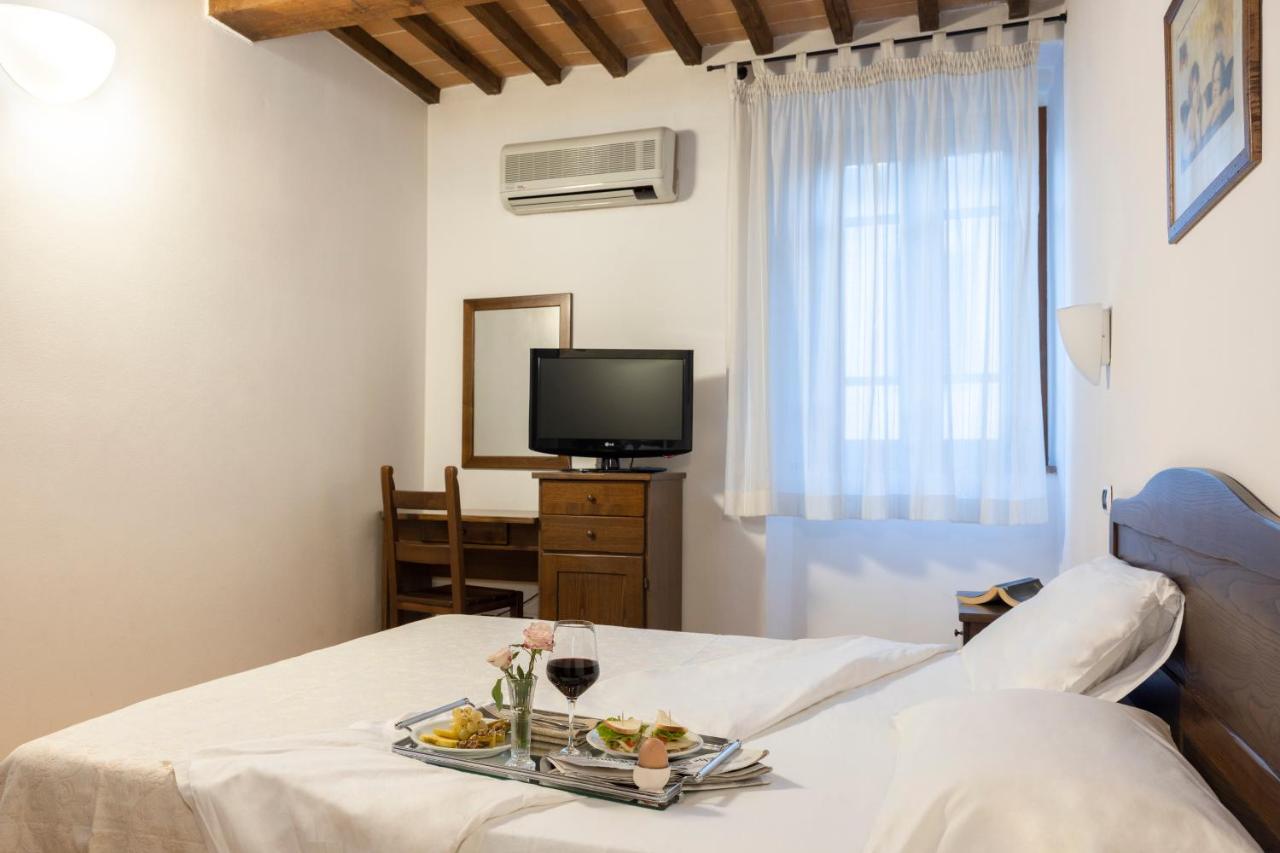 Hotel La Pace Asciano Exteriér fotografie