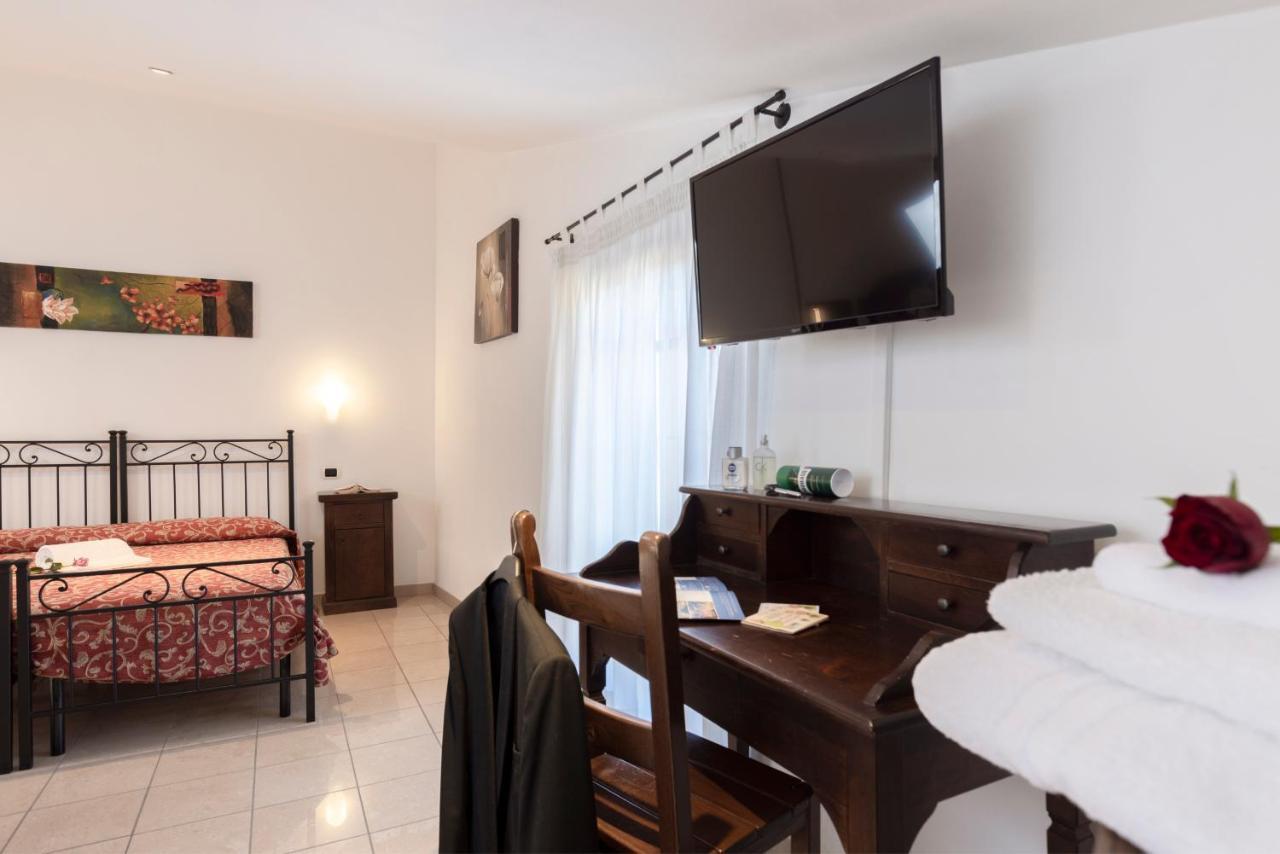 Hotel La Pace Asciano Exteriér fotografie