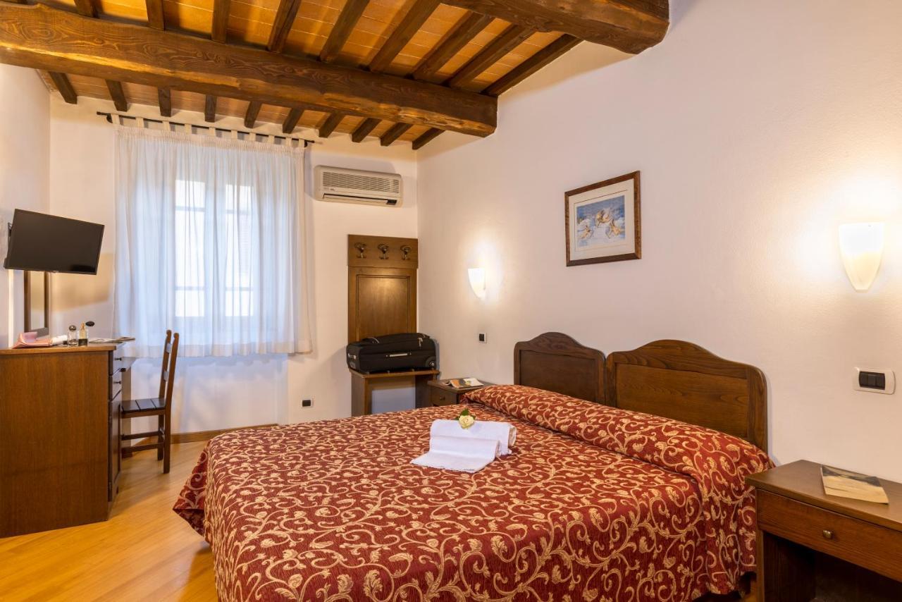 Hotel La Pace Asciano Exteriér fotografie
